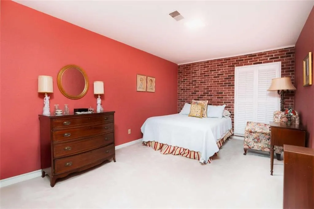 7500 Spalding Lane, Sandy Springs, Georgia 30350, 4 Bedrooms Bedrooms, ,3 BathroomsBathrooms,Residential,Sold,7500 Spalding Lane,7478303