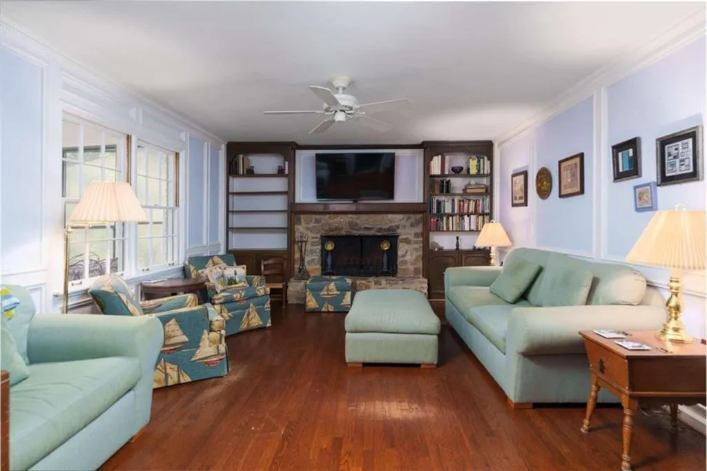 7500 Spalding Lane, Sandy Springs, Georgia 30350, 4 Bedrooms Bedrooms, ,3 BathroomsBathrooms,Residential,Sold,7500 Spalding Lane,7478303