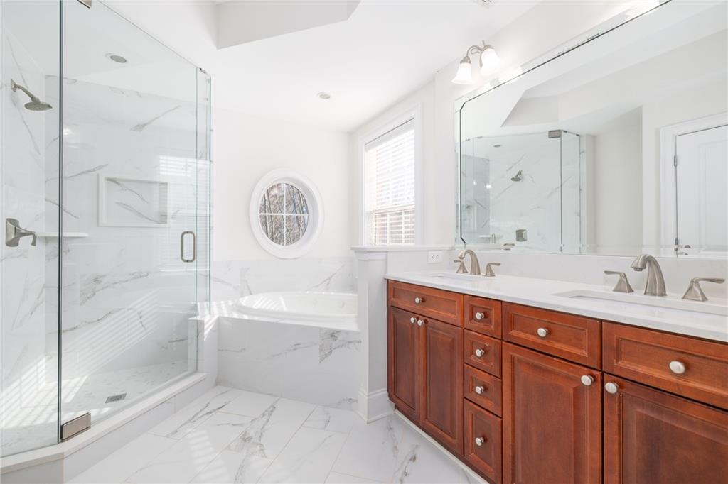 41 High Top Road, Sandy Springs, Georgia 30328, 3 Bedrooms Bedrooms, ,3 BathroomsBathrooms,Residential,Sold,41 High Top Road,7332521