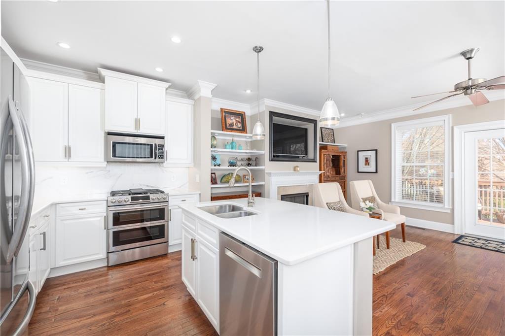 41 High Top Road, Sandy Springs, Georgia 30328, 3 Bedrooms Bedrooms, ,3 BathroomsBathrooms,Residential,Sold,41 High Top Road,7332521