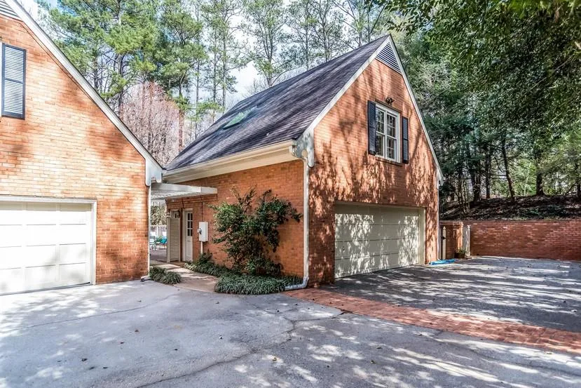 1525 Misty Oaks Drive, Atlanta, Georgia 30350, 5 Bedrooms Bedrooms, ,6 BathroomsBathrooms,Residential,Sold,1525 Misty Oaks Drive,5971535