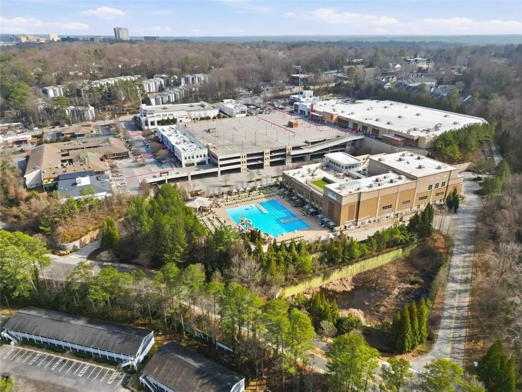 5506 Kingsport Drive, Atlanta, Georgia 30342, 2 Bedrooms Bedrooms, ,1 BathroomBathrooms,Residential,For Sale,5506 Kingsport Drive,7753433