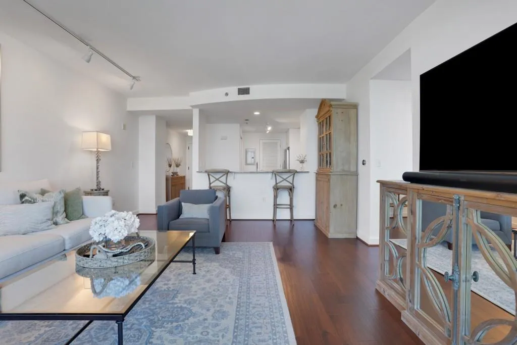 3338 Peachtree Road Unit 1602, Atlanta, Georgia 30326, 2 Bedrooms Bedrooms, ,2 BathroomsBathrooms,Residential,For Sale,3338 Peachtree Road Unit 1602,7653384