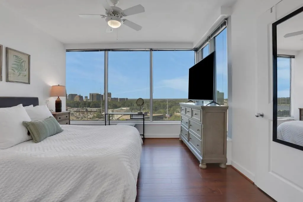 3338 Peachtree Road Unit 1602, Atlanta, Georgia 30326, 2 Bedrooms Bedrooms, ,2 BathroomsBathrooms,Residential,For Sale,3338 Peachtree Road Unit 1602,7653384