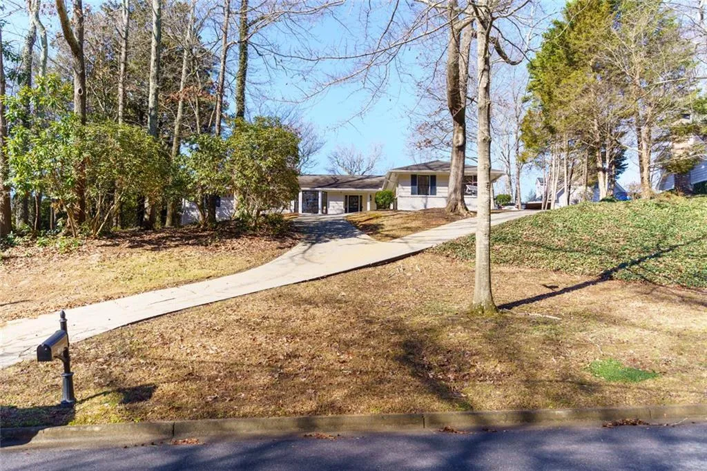 7330 Hunters Branch Drive Ne, Sandy Springs, Georgia 30328, 4 Bedrooms Bedrooms, ,2 BathroomsBathrooms,Residential,For Sale,7330 Hunters Branch Drive Ne,7721672