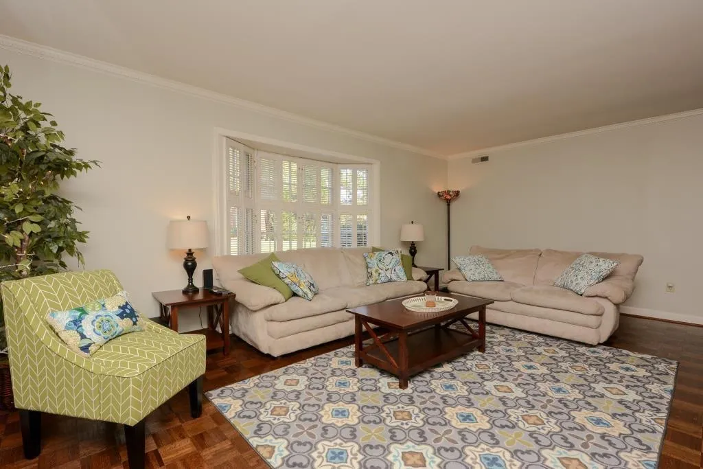 4620 Wieuca Road Ne Unit 75, Atlanta, Georgia 30342, 4 Bedrooms Bedrooms, ,3 BathroomsBathrooms,Residential,Sold,4620 Wieuca Road Ne Unit 75,5752552