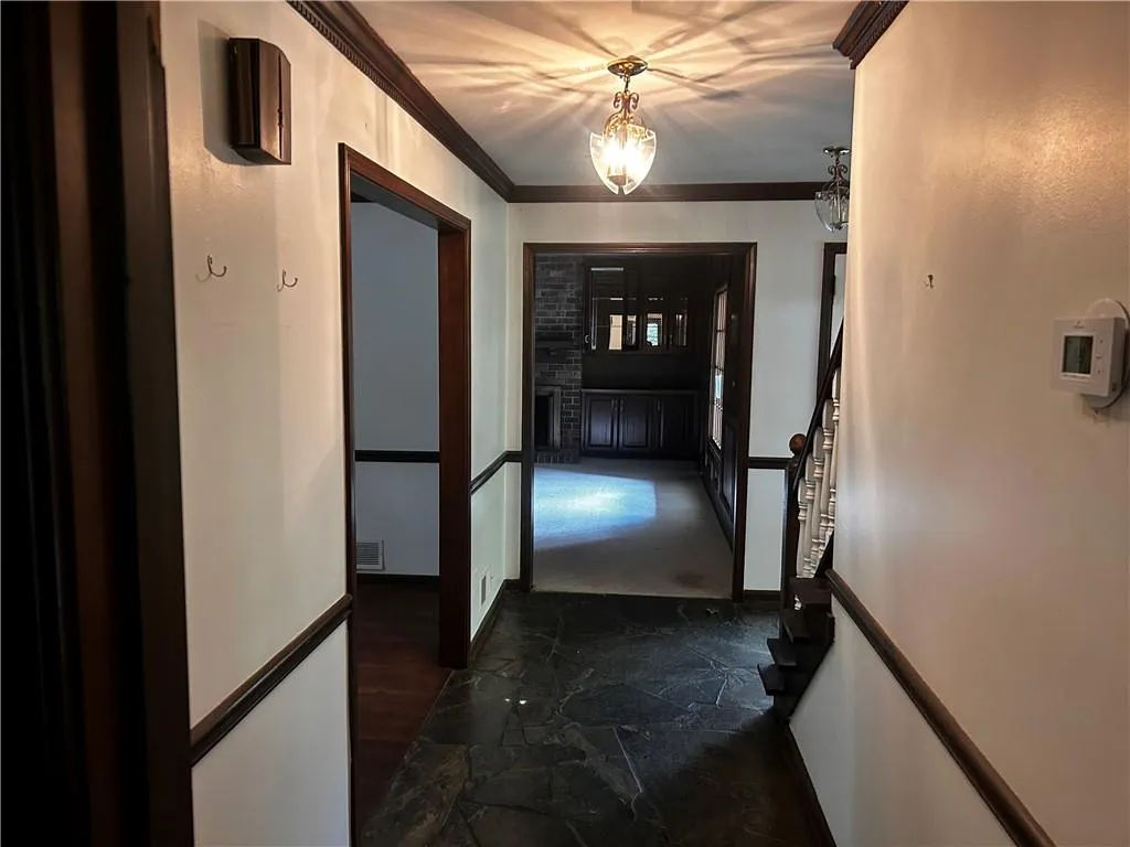 285 Old College Way, Sandy Springs, Georgia 30328, 6 Bedrooms Bedrooms, ,5 BathroomsBathrooms,Residential,For Sale,285 Old College Way,7620126