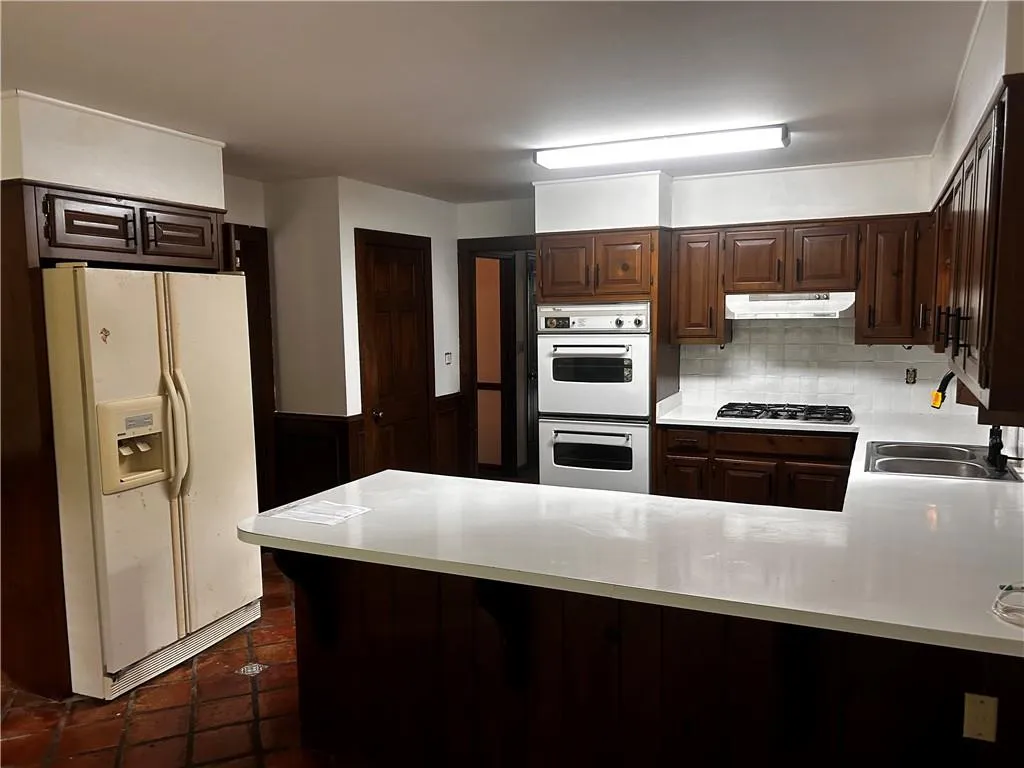 285 Old College Way, Sandy Springs, Georgia 30328, 6 Bedrooms Bedrooms, ,5 BathroomsBathrooms,Residential,For Sale,285 Old College Way,7620126