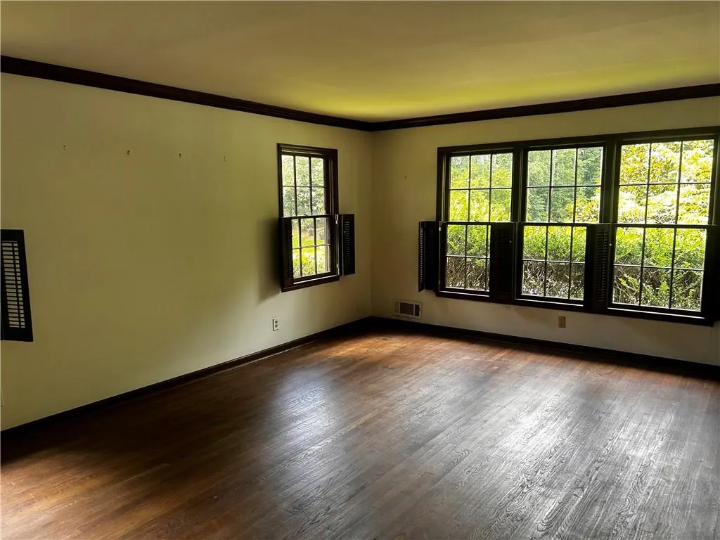 285 Old College Way, Sandy Springs, Georgia 30328, 6 Bedrooms Bedrooms, ,5 BathroomsBathrooms,Residential,For Sale,285 Old College Way,7620126