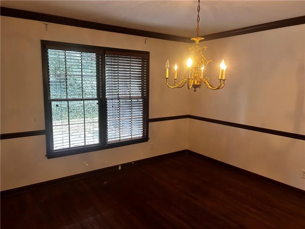 285 Old College Way, Sandy Springs, Georgia 30328, 6 Bedrooms Bedrooms, ,5 BathroomsBathrooms,Residential,For Sale,285 Old College Way,7620126