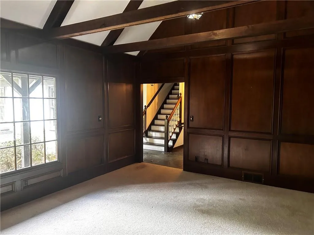 285 Old College Way, Sandy Springs, Georgia 30328, 6 Bedrooms Bedrooms, ,5 BathroomsBathrooms,Residential,For Sale,285 Old College Way,7620126
