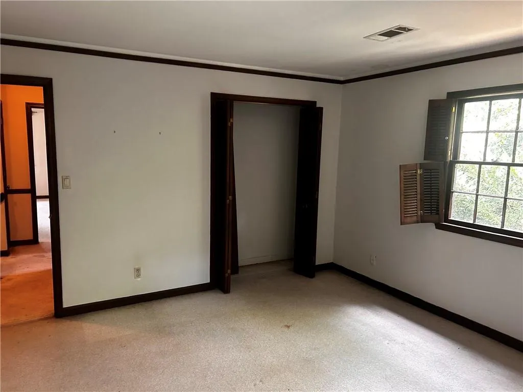 285 Old College Way, Sandy Springs, Georgia 30328, 6 Bedrooms Bedrooms, ,5 BathroomsBathrooms,Residential,For Sale,285 Old College Way,7620126