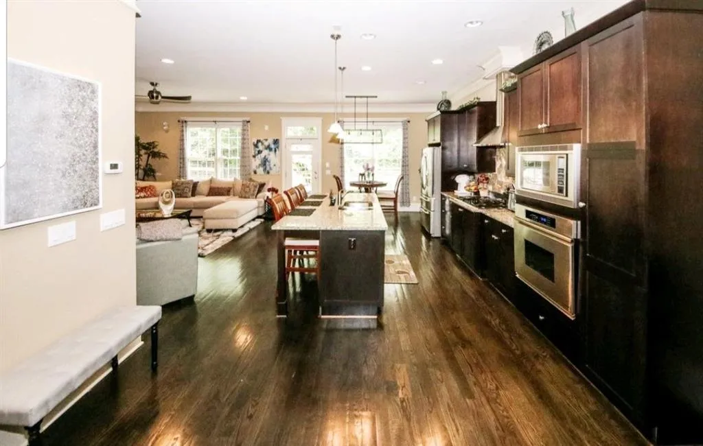 1211 Apperley Place, Sandy Springs, Georgia 30350, 4 Bedrooms Bedrooms, ,3 BathroomsBathrooms,Residential,Sold,1211 Apperley Place,6737383