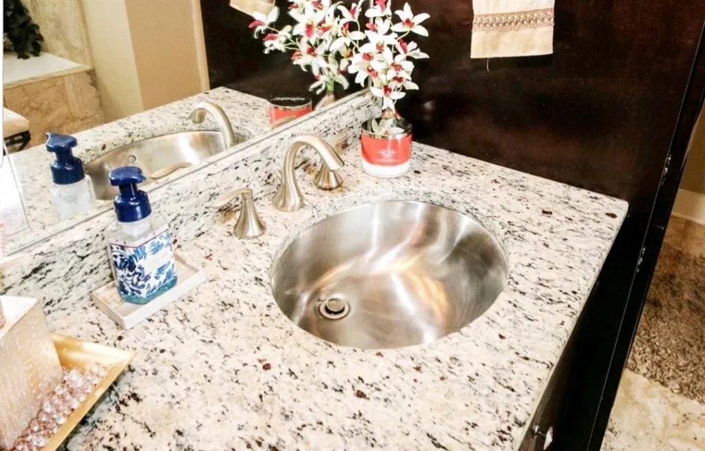 1211 Apperley Place, Sandy Springs, Georgia 30350, 4 Bedrooms Bedrooms, ,3 BathroomsBathrooms,Residential,Sold,1211 Apperley Place,6737383