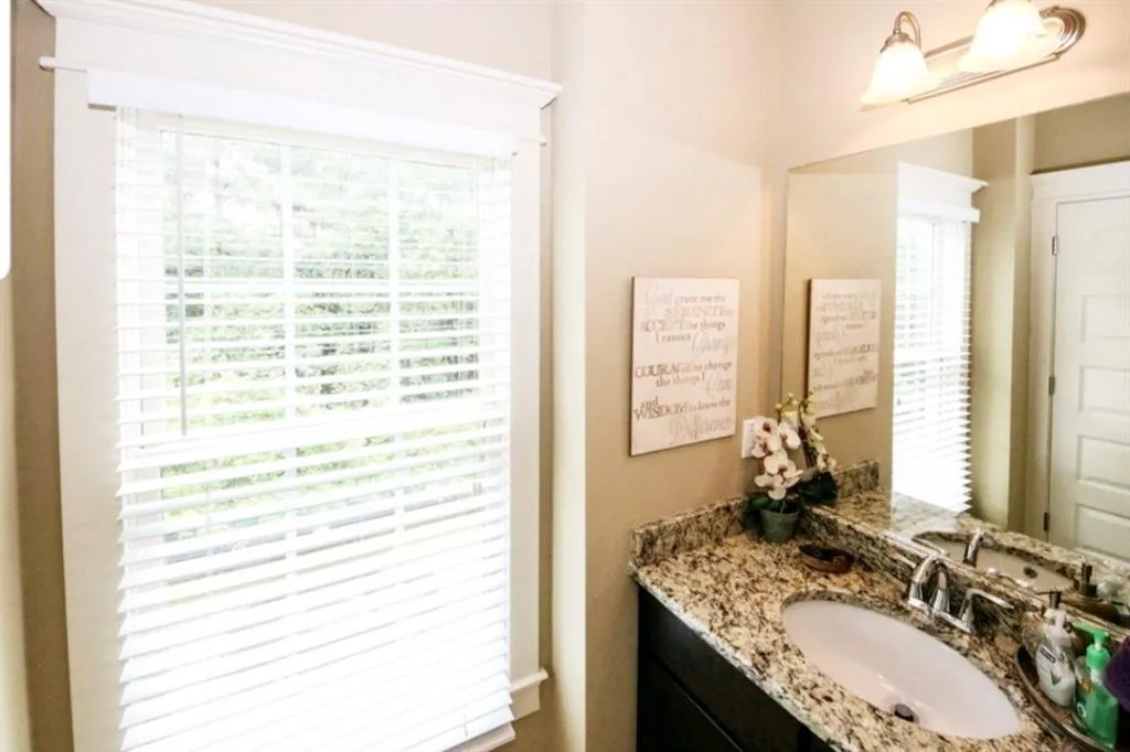 1211 Apperley Place, Sandy Springs, Georgia 30350, 4 Bedrooms Bedrooms, ,3 BathroomsBathrooms,Residential,Sold,1211 Apperley Place,6737383