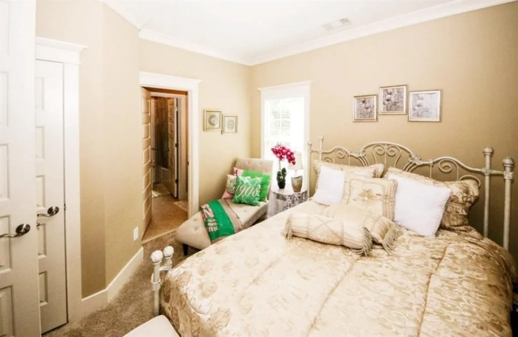 1211 Apperley Place, Sandy Springs, Georgia 30350, 4 Bedrooms Bedrooms, ,3 BathroomsBathrooms,Residential,Sold,1211 Apperley Place,6737383