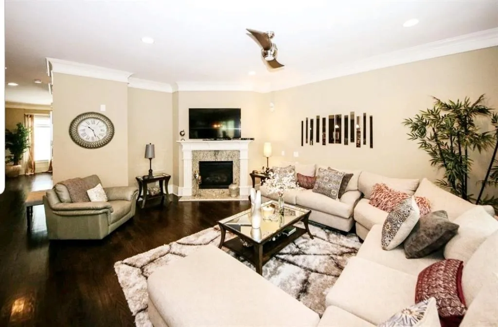 1211 Apperley Place, Sandy Springs, Georgia 30350, 4 Bedrooms Bedrooms, ,3 BathroomsBathrooms,Residential,Sold,1211 Apperley Place,6737383