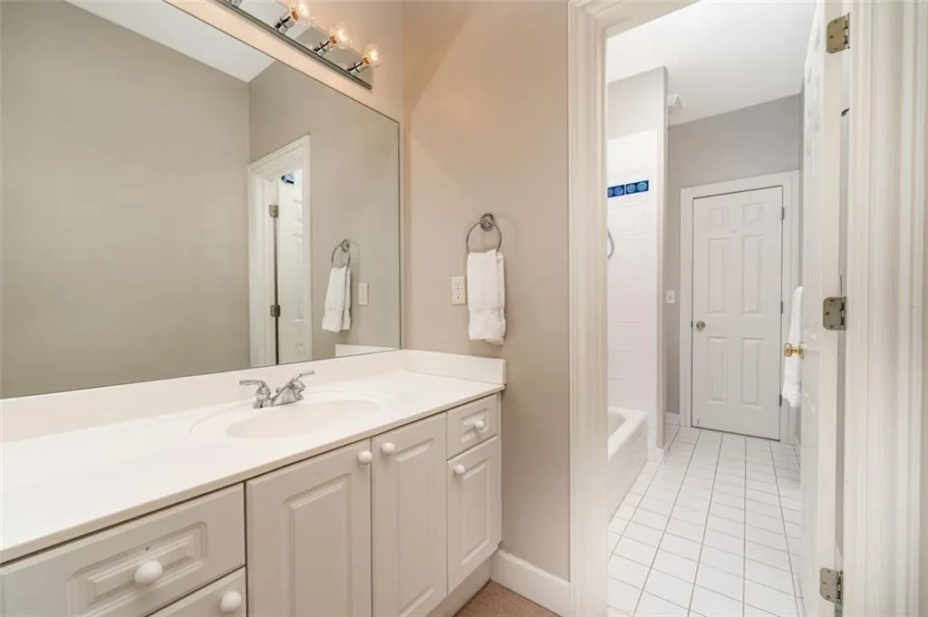 6961 Brandon Mill Road, Sandy Springs, Georgia 30328, 4 Bedrooms Bedrooms, ,4 BathroomsBathrooms,Residential,Sold,6961 Brandon Mill Road,7186661