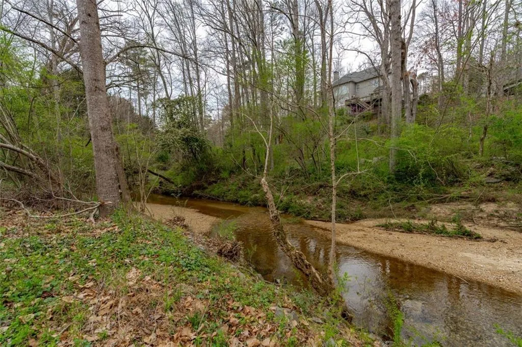 6961 Brandon Mill Road, Sandy Springs, Georgia 30328, 4 Bedrooms Bedrooms, ,4 BathroomsBathrooms,Residential,Sold,6961 Brandon Mill Road,7186661