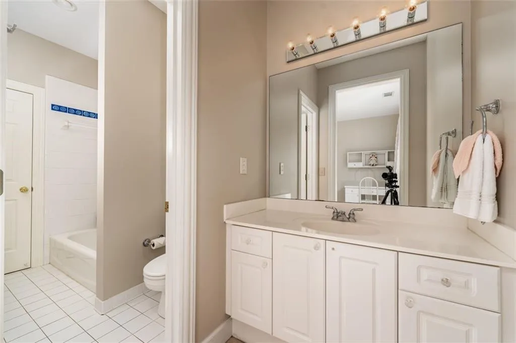6961 Brandon Mill Road, Sandy Springs, Georgia 30328, 4 Bedrooms Bedrooms, ,4 BathroomsBathrooms,Residential,Sold,6961 Brandon Mill Road,7186661