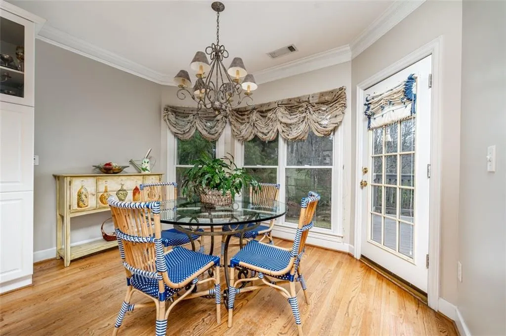 6961 Brandon Mill Road, Sandy Springs, Georgia 30328, 4 Bedrooms Bedrooms, ,4 BathroomsBathrooms,Residential,Sold,6961 Brandon Mill Road,7186661