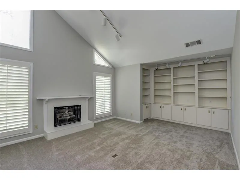 980 Riverside Trace, Sandy Springs, Georgia 30328, 4 Bedrooms Bedrooms, ,3 BathroomsBathrooms,Residential,Sold,980 Riverside Trace,5926150