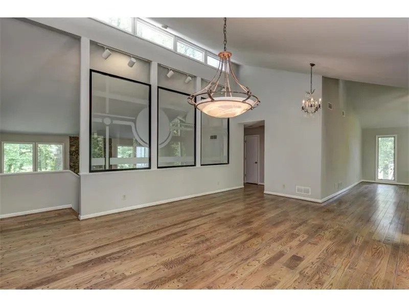 980 Riverside Trace, Sandy Springs, Georgia 30328, 4 Bedrooms Bedrooms, ,3 BathroomsBathrooms,Residential,Sold,980 Riverside Trace,5926150