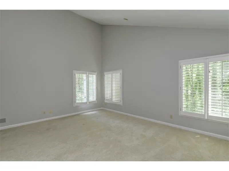 980 Riverside Trace, Sandy Springs, Georgia 30328, 4 Bedrooms Bedrooms, ,3 BathroomsBathrooms,Residential,Sold,980 Riverside Trace,5926150