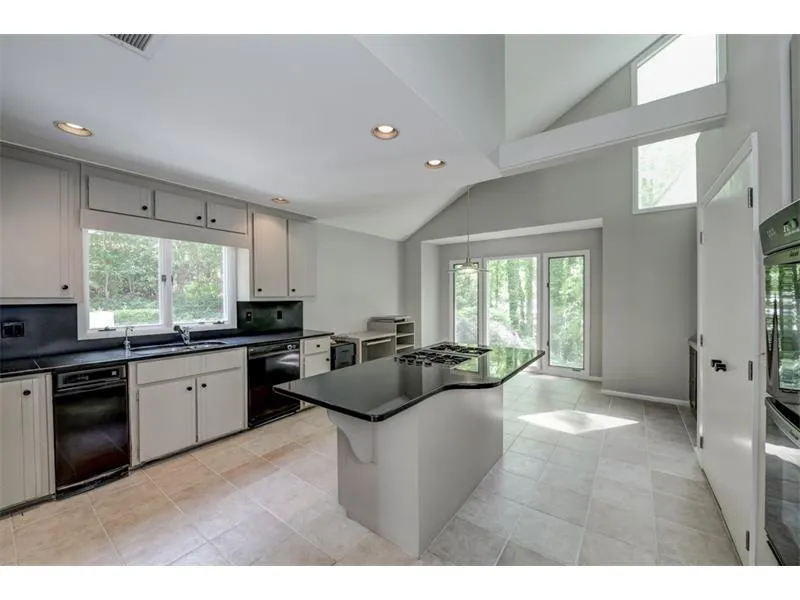 980 Riverside Trace, Sandy Springs, Georgia 30328, 4 Bedrooms Bedrooms, ,3 BathroomsBathrooms,Residential,Sold,980 Riverside Trace,5926150
