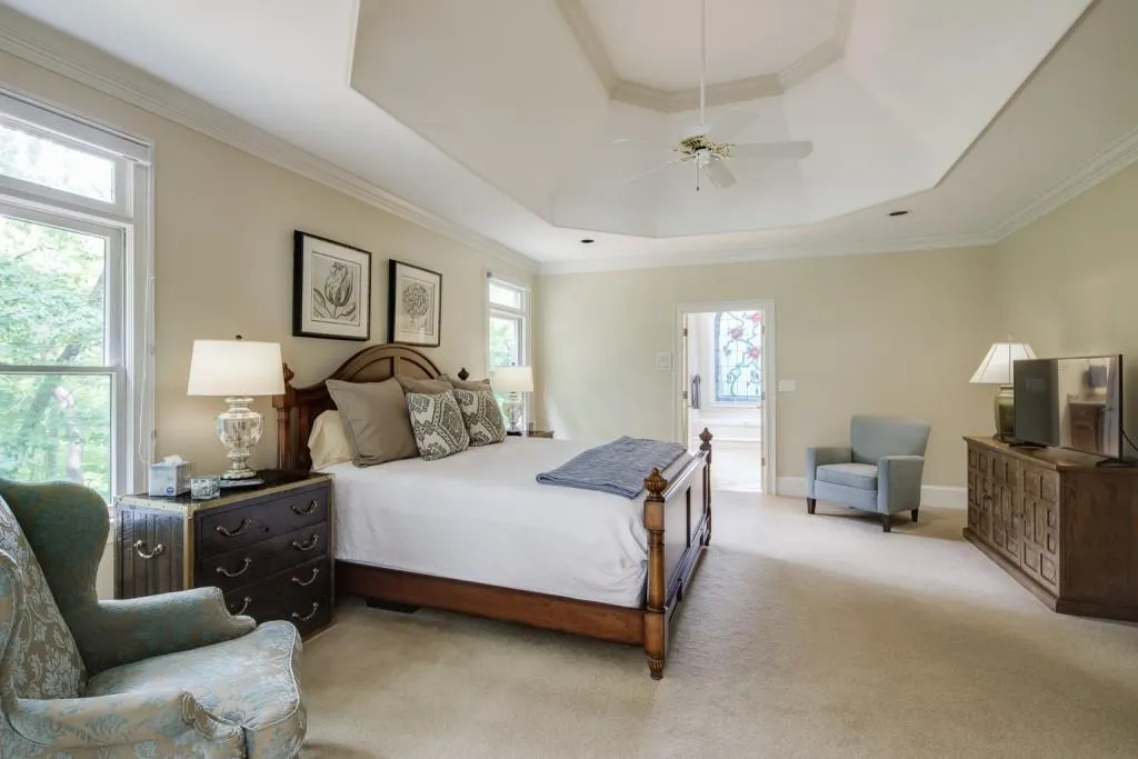 845 Jett Ferry Manor, Sandy Springs, Georgia 30350, 4 Bedrooms Bedrooms, ,5 BathroomsBathrooms,Residential,Sold,845 Jett Ferry Manor,6894733