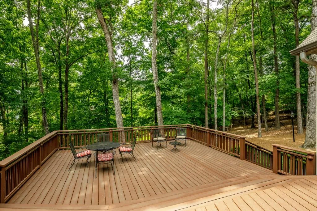 845 Jett Ferry Manor, Sandy Springs, Georgia 30350, 4 Bedrooms Bedrooms, ,5 BathroomsBathrooms,Residential,Sold,845 Jett Ferry Manor,6894733