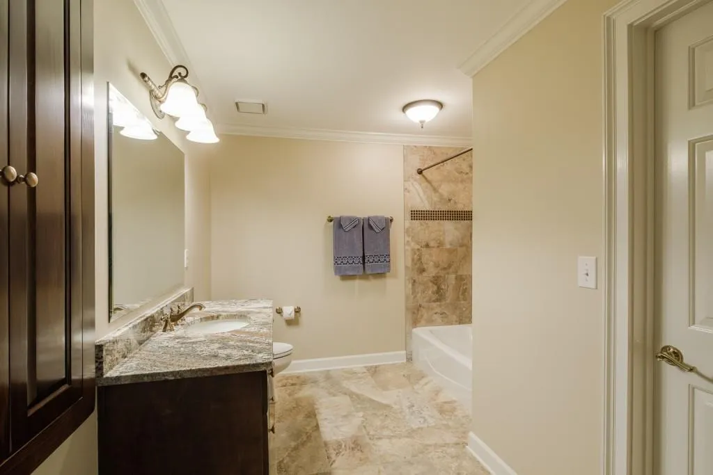 845 Jett Ferry Manor, Sandy Springs, Georgia 30350, 4 Bedrooms Bedrooms, ,5 BathroomsBathrooms,Residential,Sold,845 Jett Ferry Manor,6894733