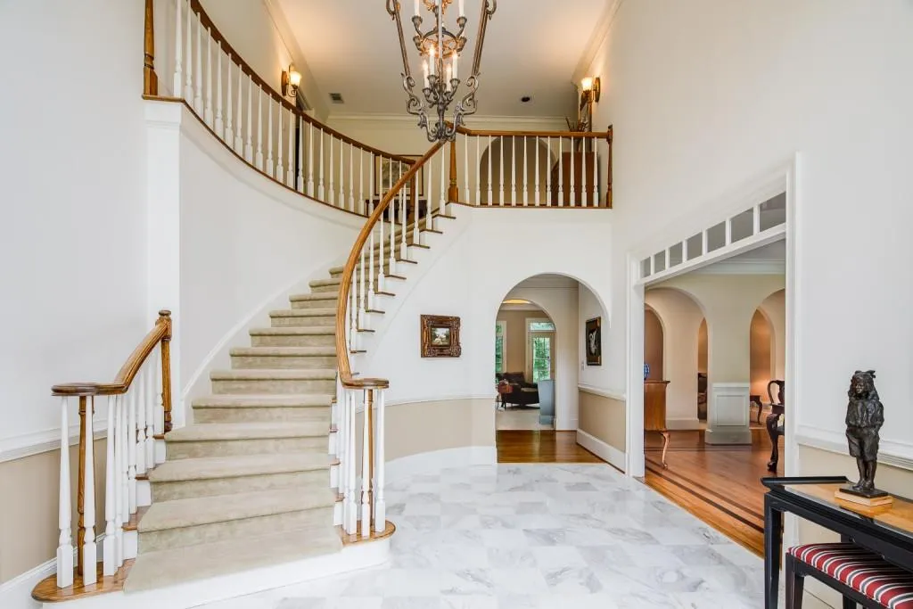 845 Jett Ferry Manor, Sandy Springs, Georgia 30350, 4 Bedrooms Bedrooms, ,5 BathroomsBathrooms,Residential,Sold,845 Jett Ferry Manor,6894733