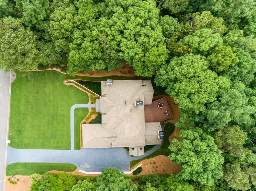 845 Jett Ferry Manor, Sandy Springs, Georgia 30350, 4 Bedrooms Bedrooms, ,5 BathroomsBathrooms,Residential,Sold,845 Jett Ferry Manor,6894733