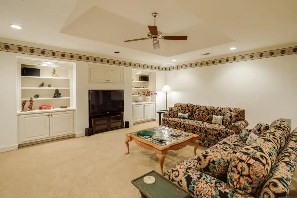 845 Jett Ferry Manor, Sandy Springs, Georgia 30350, 4 Bedrooms Bedrooms, ,5 BathroomsBathrooms,Residential,Sold,845 Jett Ferry Manor,6894733