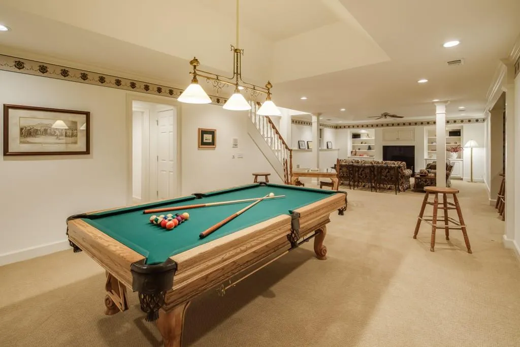 845 Jett Ferry Manor, Sandy Springs, Georgia 30350, 4 Bedrooms Bedrooms, ,5 BathroomsBathrooms,Residential,Sold,845 Jett Ferry Manor,6894733