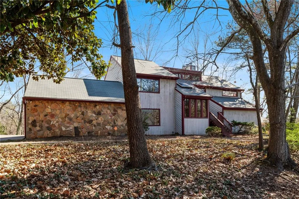 250 Bruton Way, Atlanta, Georgia 30342, 6 Bedrooms Bedrooms, ,4 BathroomsBathrooms,Residential,Sold,250 Bruton Way,7531312