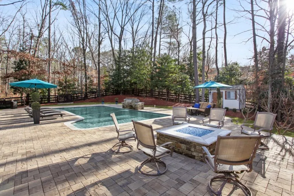 7955 Spalding Hills, Sandy Springs, Georgia 30350, 4 Bedrooms Bedrooms, ,4 BathroomsBathrooms,Residential,Sold,7955 Spalding Hills,6954589
