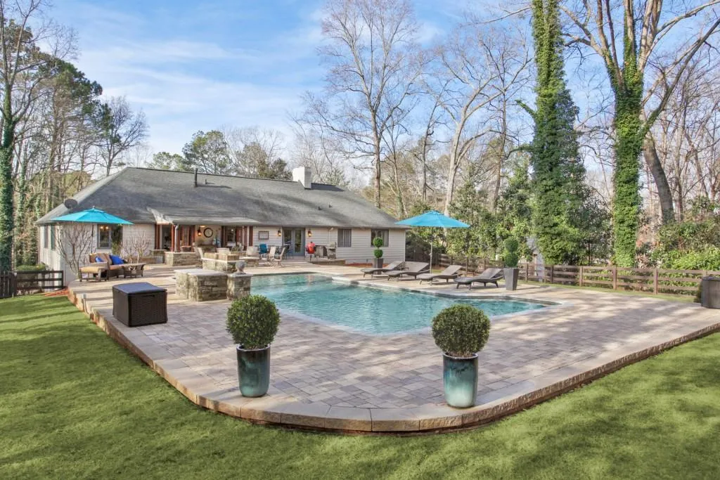 7955 Spalding Hills, Sandy Springs, Georgia 30350, 4 Bedrooms Bedrooms, ,4 BathroomsBathrooms,Residential,Sold,7955 Spalding Hills,6954589