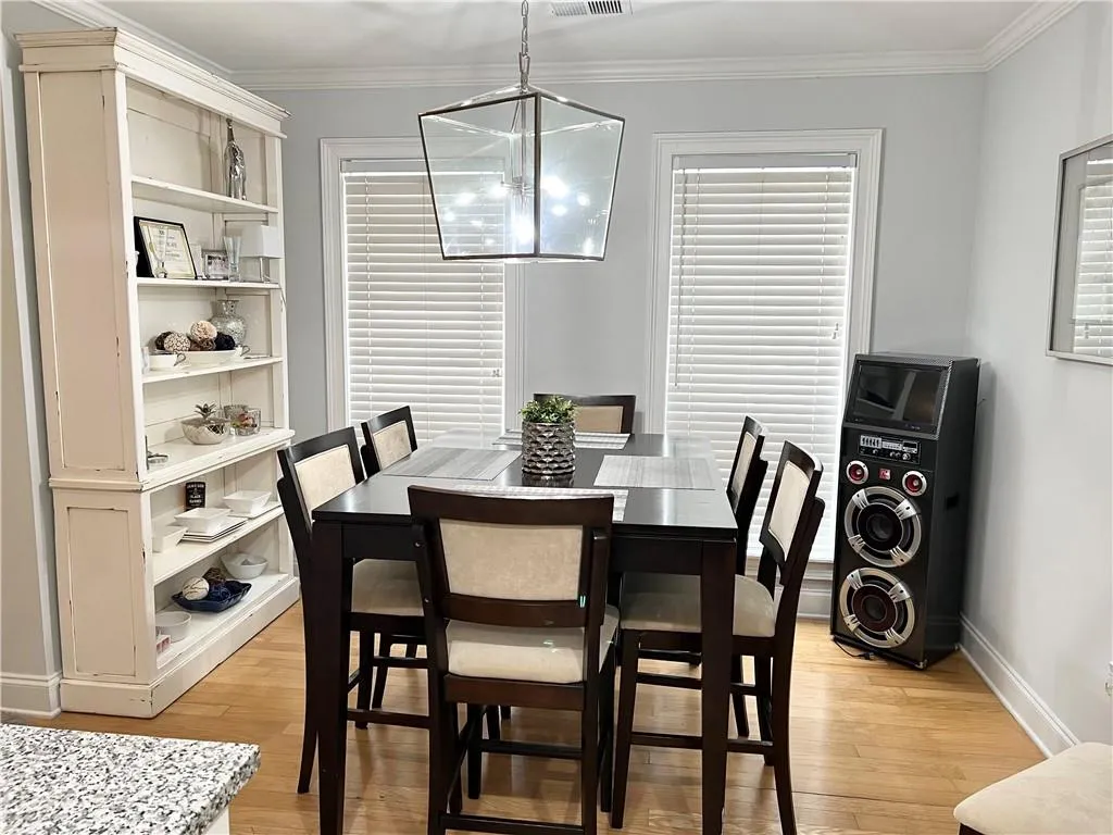 403 Masons Creek Circle, Sandy Springs, Georgia 30350, 2 Bedrooms Bedrooms, ,2 BathroomsBathrooms,Residential,Sold,403 Masons Creek Circle,7015289