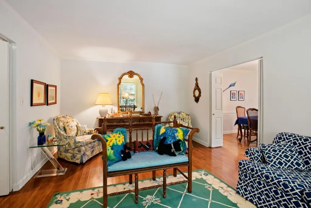 6838 Brandon Mill Road, Sandy Springs, Georgia 30328, 3 Bedrooms Bedrooms, ,2 BathroomsBathrooms,Residential,Sold,6838 Brandon Mill Road,6897987