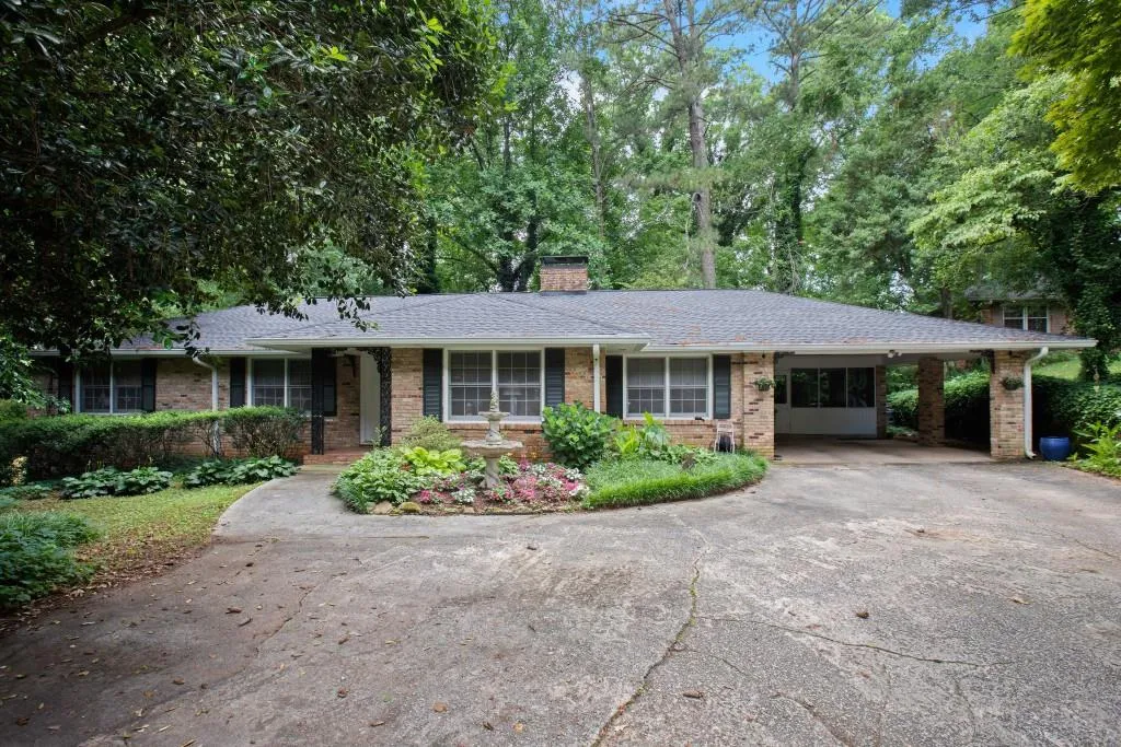 6838 Brandon Mill Road, Sandy Springs, Georgia 30328, 3 Bedrooms Bedrooms, ,2 BathroomsBathrooms,Residential,Sold,6838 Brandon Mill Road,6897987