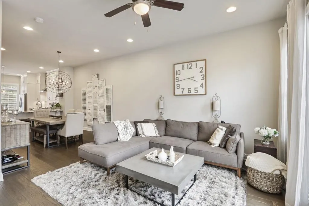 4739 Roswell Road, Atlanta, Georgia 30342, 2 Bedrooms Bedrooms, ,2 BathroomsBathrooms,Residential,Sold,4739 Roswell Road,6804419