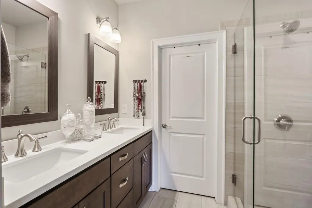 4739 Roswell Road, Atlanta, Georgia 30342, 2 Bedrooms Bedrooms, ,2 BathroomsBathrooms,Residential,Sold,4739 Roswell Road,6804419