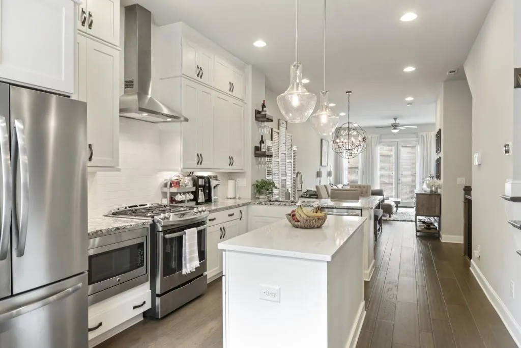 4739 Roswell Road, Atlanta, Georgia 30342, 2 Bedrooms Bedrooms, ,2 BathroomsBathrooms,Residential,Sold,4739 Roswell Road,6804419