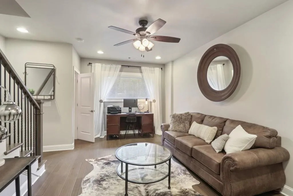 4739 Roswell Road, Atlanta, Georgia 30342, 2 Bedrooms Bedrooms, ,2 BathroomsBathrooms,Residential,Sold,4739 Roswell Road,6804419