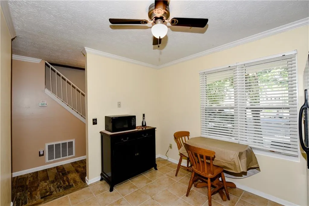 2006 Queen Anne Court, Sandy Springs, Georgia 30350, 2 Bedrooms Bedrooms, ,2 BathroomsBathrooms,Residential,Sold,2006 Queen Anne Court,6585746