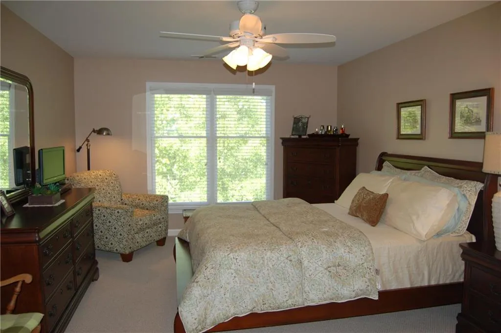 902 Camden Court Unit 902, Atlanta, Georgia 30327, 2 Bedrooms Bedrooms, ,2 BathroomsBathrooms,Residential,Sold,902 Camden Court Unit 902,6005629