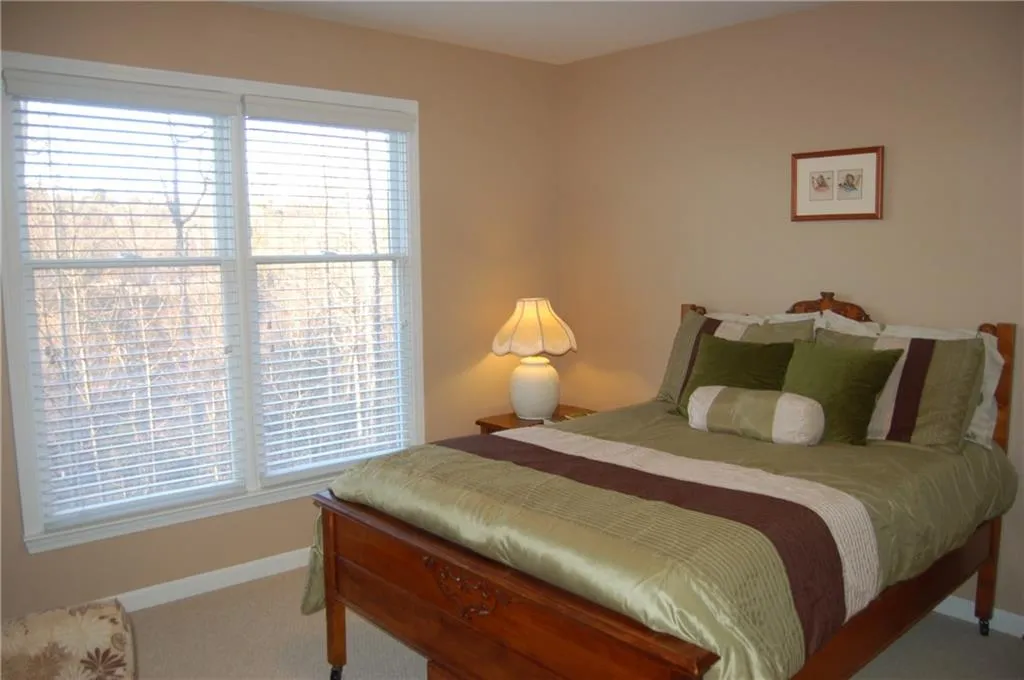 902 Camden Court Unit 902, Atlanta, Georgia 30327, 2 Bedrooms Bedrooms, ,2 BathroomsBathrooms,Residential,Sold,902 Camden Court Unit 902,6005629