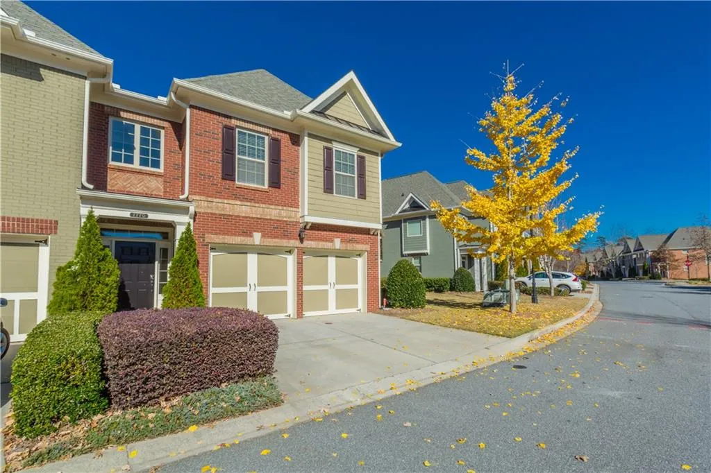 7770gl Glisten Avenue Unit 209, Sandy Springs, Georgia 30328, 3 Bedrooms Bedrooms, ,2 BathroomsBathrooms,Residential,Sold,7770gl Glisten Avenue Unit 209,5929126